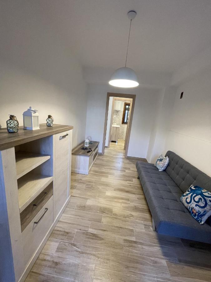 Fondachello Sea House Apartment มาสคาลิ ภายนอก รูปภาพ