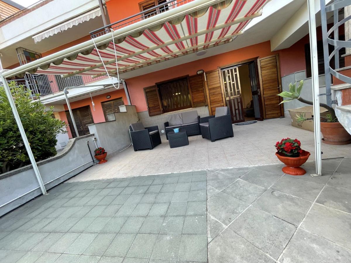 Fondachello Sea House Apartment มาสคาลิ ภายนอก รูปภาพ