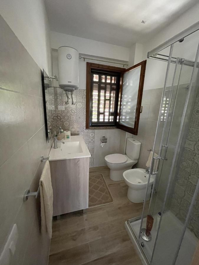 Fondachello Sea House Apartment มาสคาลิ ภายนอก รูปภาพ