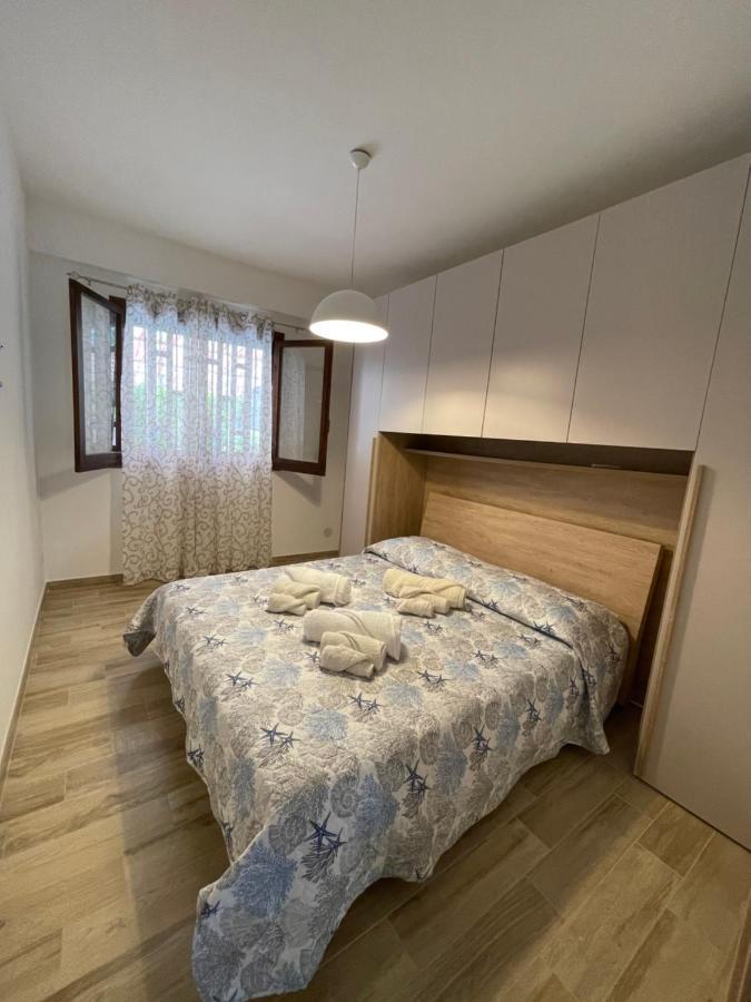 Fondachello Sea House Apartment มาสคาลิ ภายนอก รูปภาพ