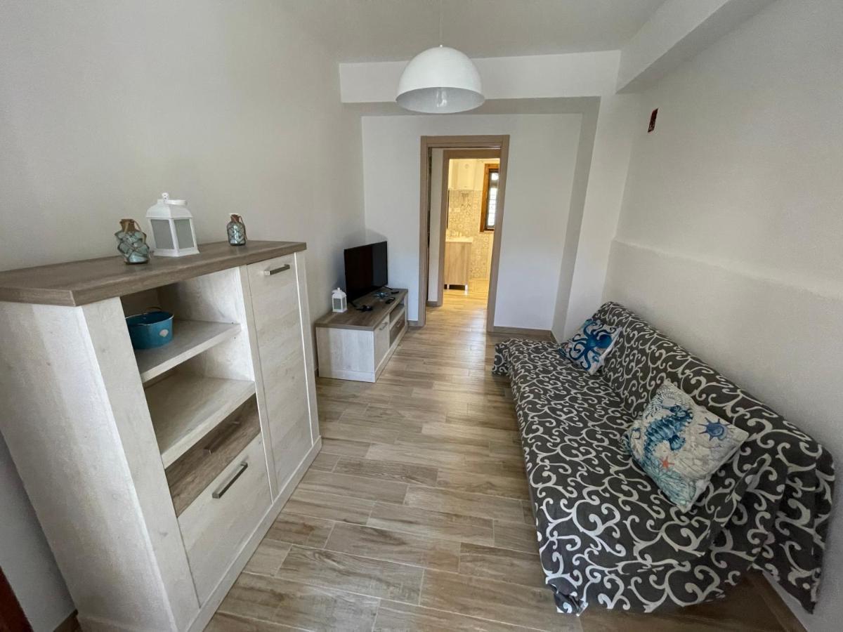 Fondachello Sea House Apartment มาสคาลิ ภายนอก รูปภาพ
